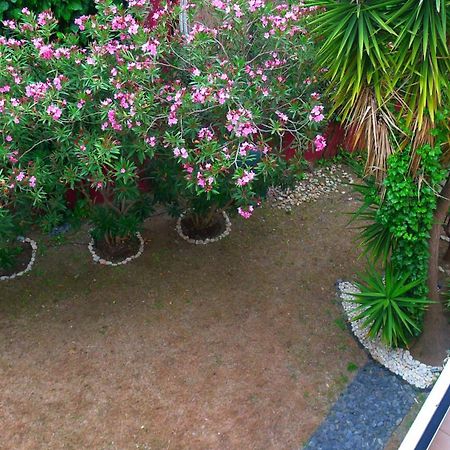 George & Sia'S House Apartment Neos Marmaras Ruang foto