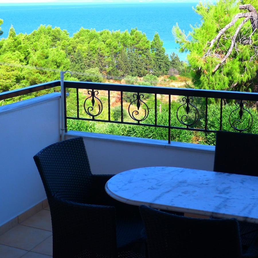 George & Sia'S House Apartment Neos Marmaras Bagian luar foto