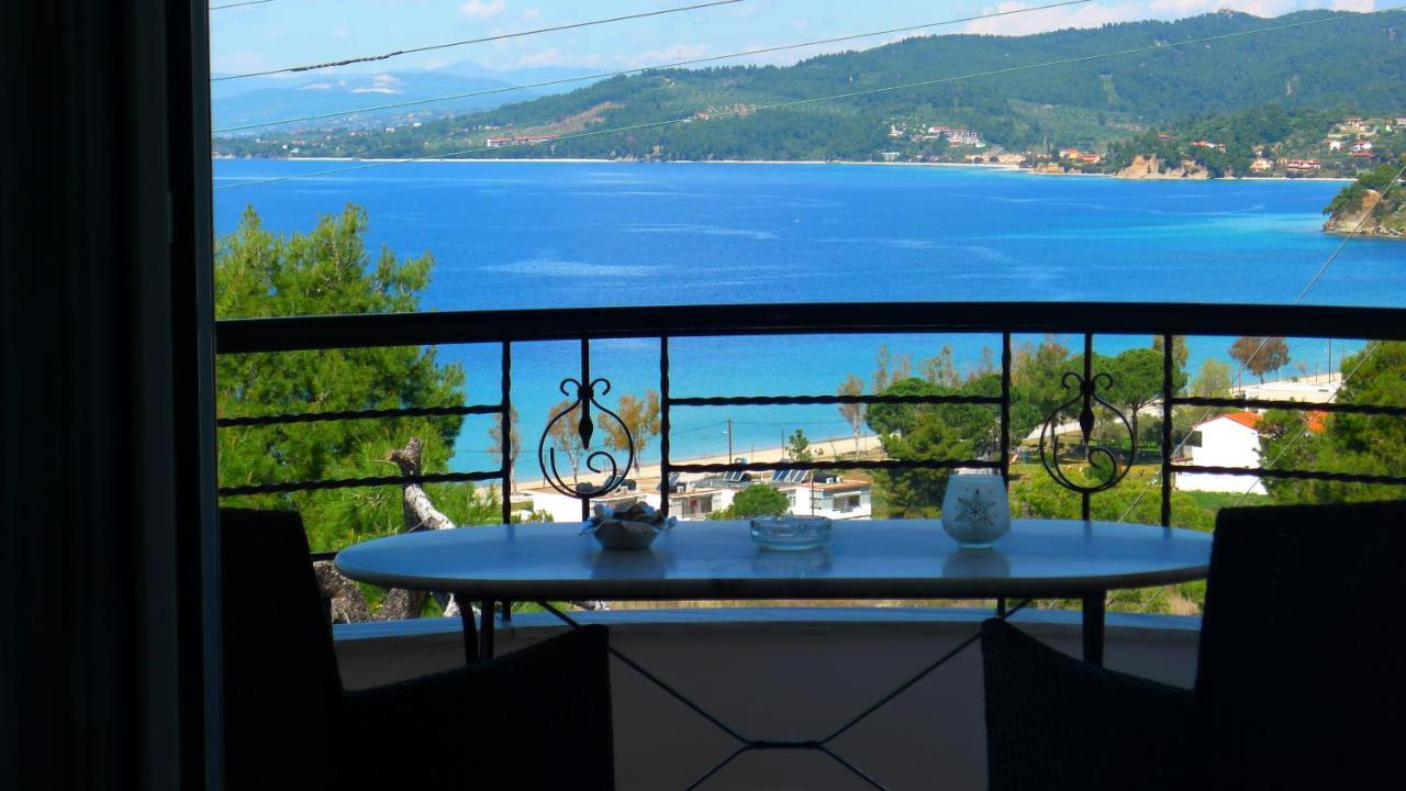 George & Sia'S House Apartment Neos Marmaras Bagian luar foto