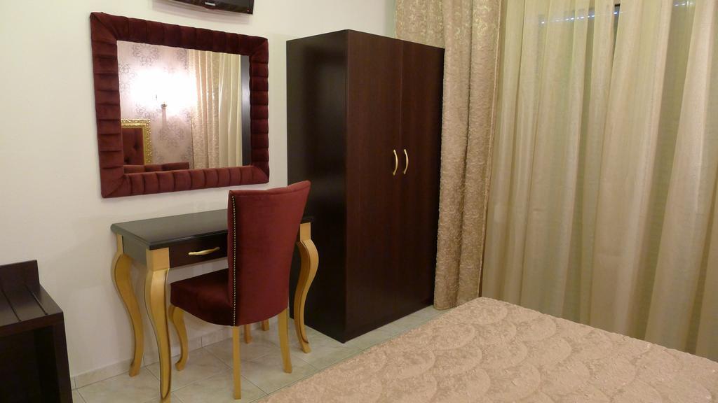 George & Sia'S House Apartment Neos Marmaras Ruang foto