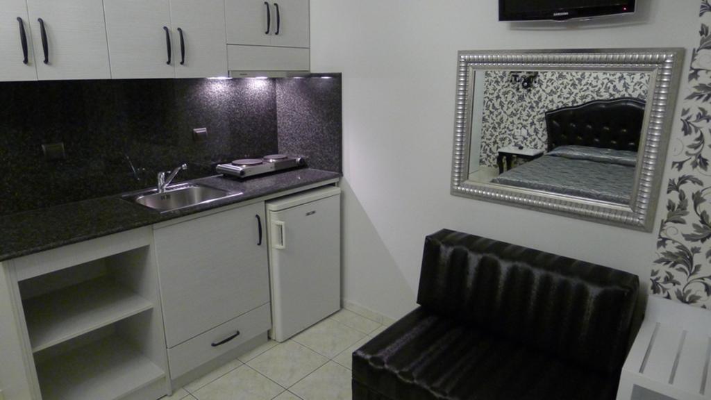 George & Sia'S House Apartment Neos Marmaras Ruang foto
