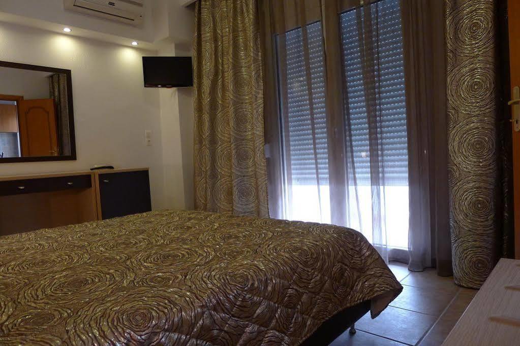 George & Sia'S House Apartment Neos Marmaras Bagian luar foto