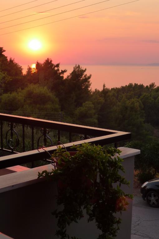 George & Sia'S House Apartment Neos Marmaras Ruang foto