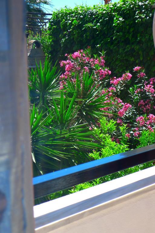 George & Sia'S House Apartment Neos Marmaras Ruang foto
